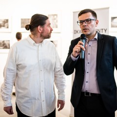 Wernisaż wystawy Ekwiwalenty 20160401-Radek Zawadzki-Wernisa+- Ekwiwalent+-w-009